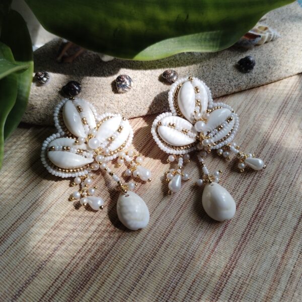 Shankhika Seashells Earrings - Image 3
