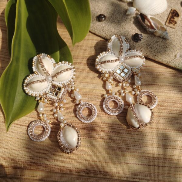 Jhanvika Seashells Earrings