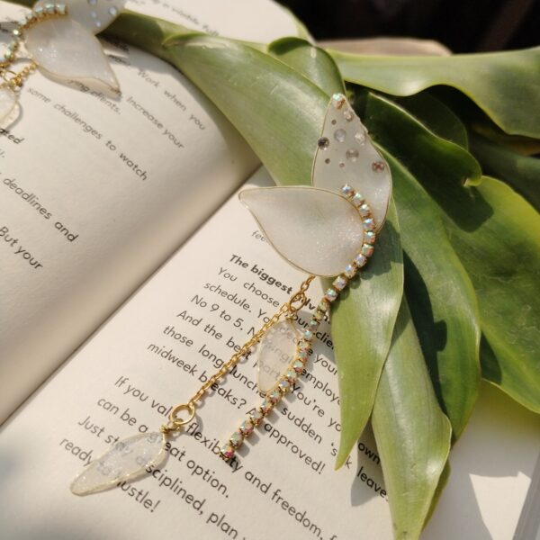 Fleura Resin Earrings - Image 4