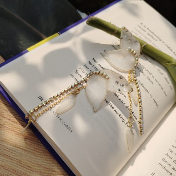 Fleura Resin Earrings - Image 7